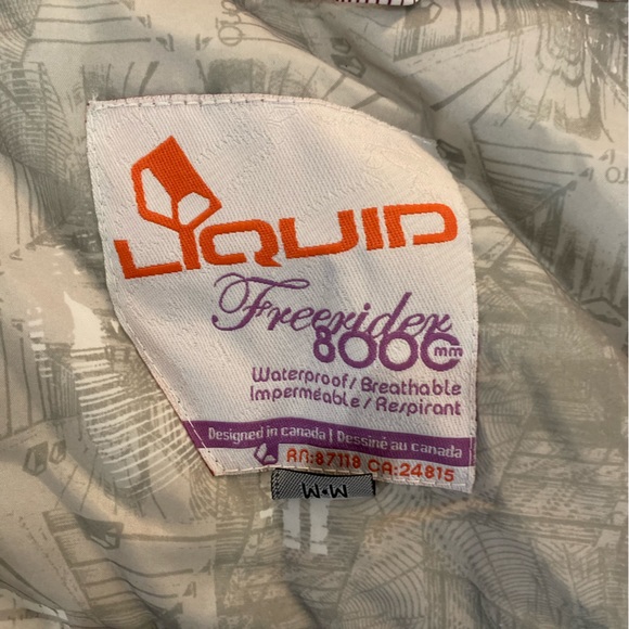 Ladies M winter ski jacket. Only worn a few times,  in excellent condition. - Picture 9 of 12